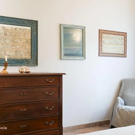 דירה Center נולי