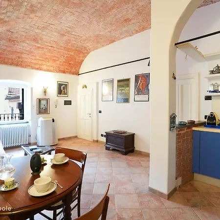 Center Apartment *
